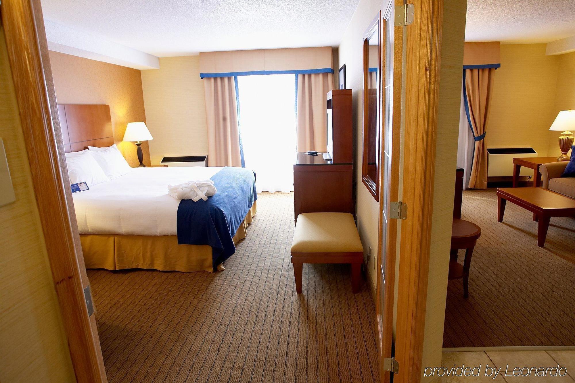 Sandman Hotel & Suites London Downtown Bagian luar foto