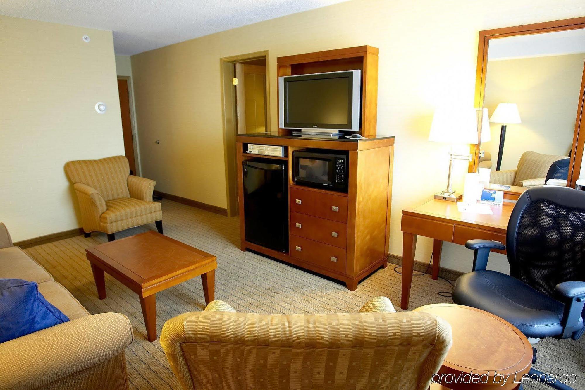 Sandman Hotel & Suites London Downtown Bagian luar foto