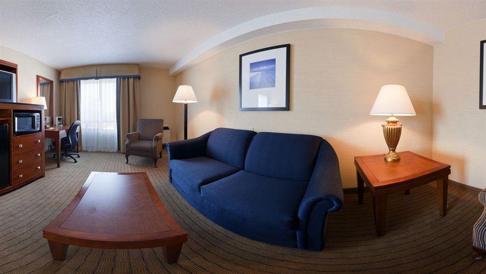 Sandman Hotel & Suites London Downtown Bagian luar foto
